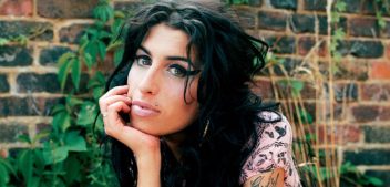 Una grande cantante, una donna fragile, anzi una star.