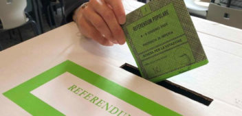 Referendum sulla Giustizia, boom alle urne: alle 23 di domenica affluenza al 46,07%. A Roma, Milano, Bologna e Firenze superato il 50%