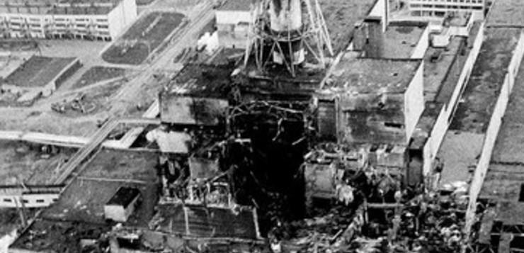 Chernobyl resta un’istantanea sospesa nel tempo. Ma il nucleare è più attuale che mai