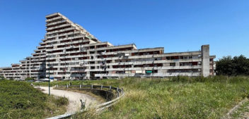 Napoli periferia – Viaggio al termine della città”.