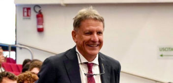 Primo giorno da Rettore per il Professore Andrea Mazzucchi. L’incontro con gli studenti e la nomina del Prorettore aprono il nuovo mandato